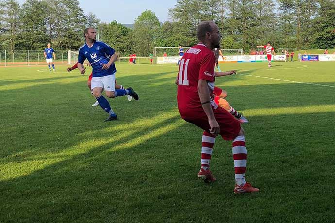 Fotbalisté Brumova ovládli derby ve Štítné nad Vláří