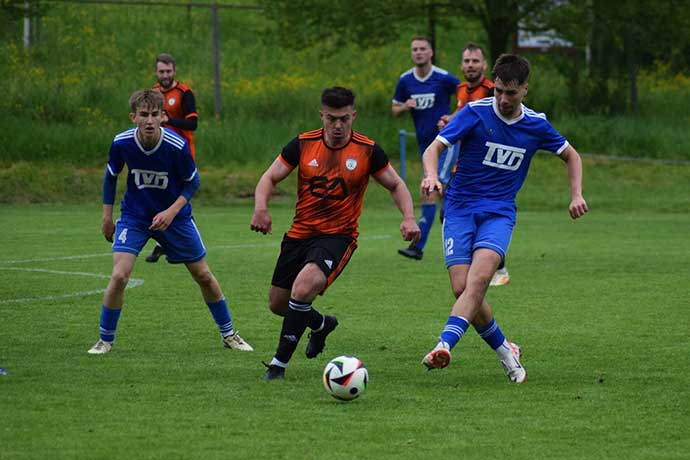 Slavičínští fotbalisté se v okleštěné sestavě rozešli se Šternberkem bez branek