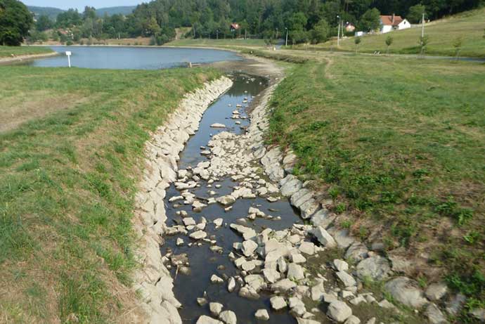Průtoky v našich řekách se pohybují na hranici sucha