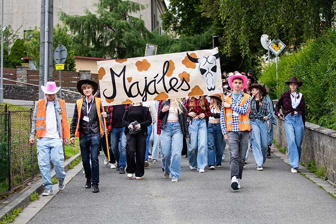 Valašskokloboucký majáles byl ve znamení Divokého západu