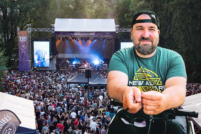 Karpaty Fest startuje už za pár dní. Proč se letos vyplatí dorazit? Rozhovor s Majošem Zvonkem